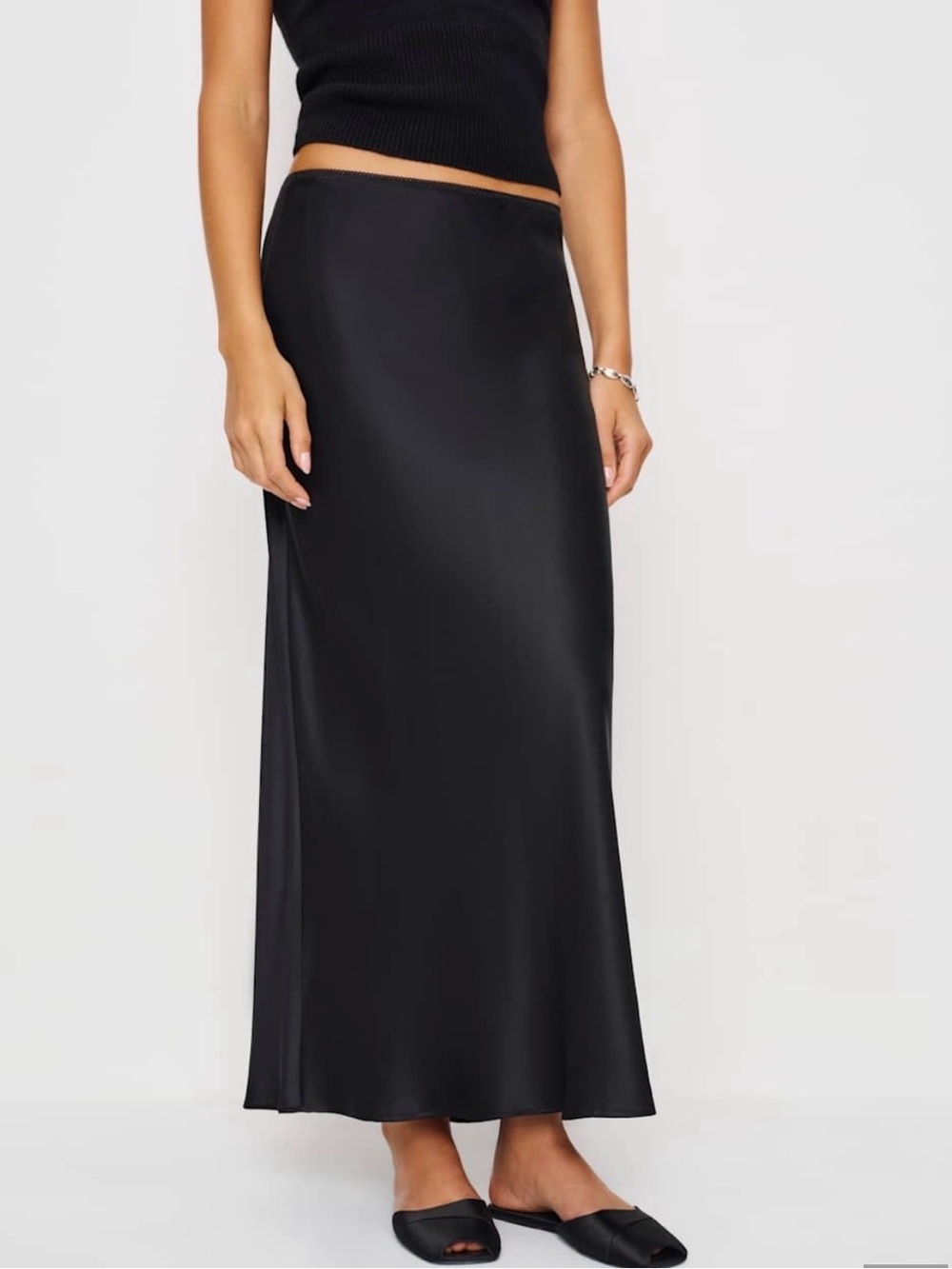 Reformation Layla Silk Midi Skirt Size 8 Black Classic Dark Romance MINT
